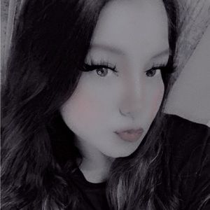 Meet your Posher, Eliza